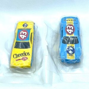 Hot Wheels Cereal Cars Set of 2 A Salute to Richard Petty Series